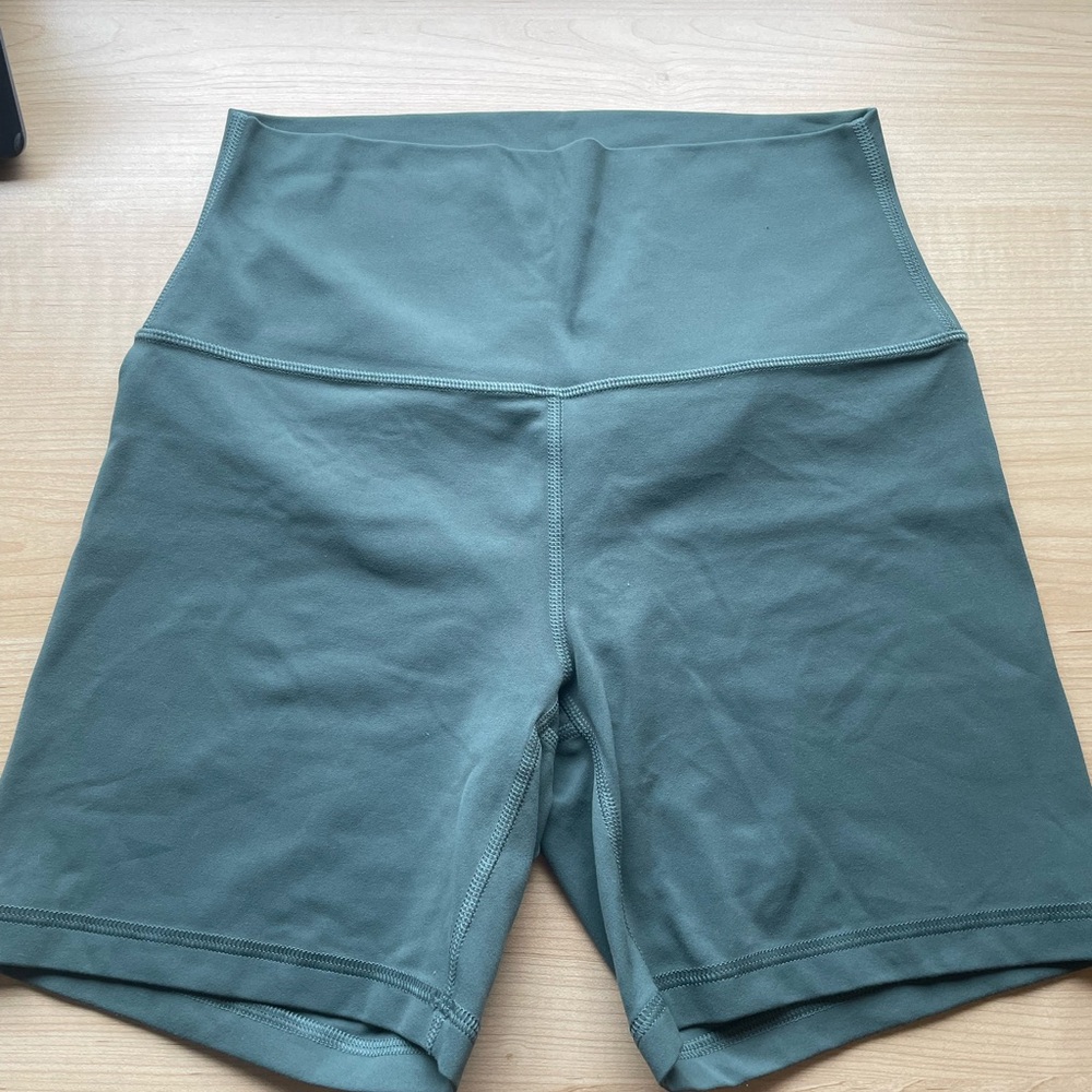 Crz yoga butterluxe 6” inseam